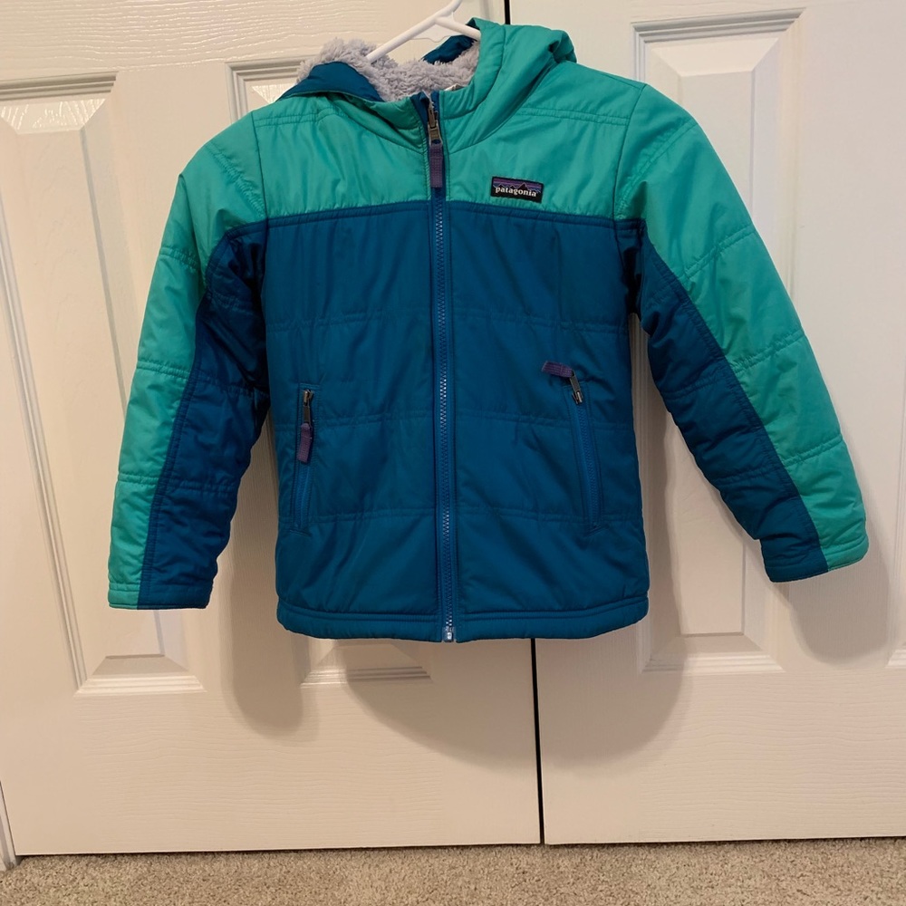 Kids reversible Patagonia jacket